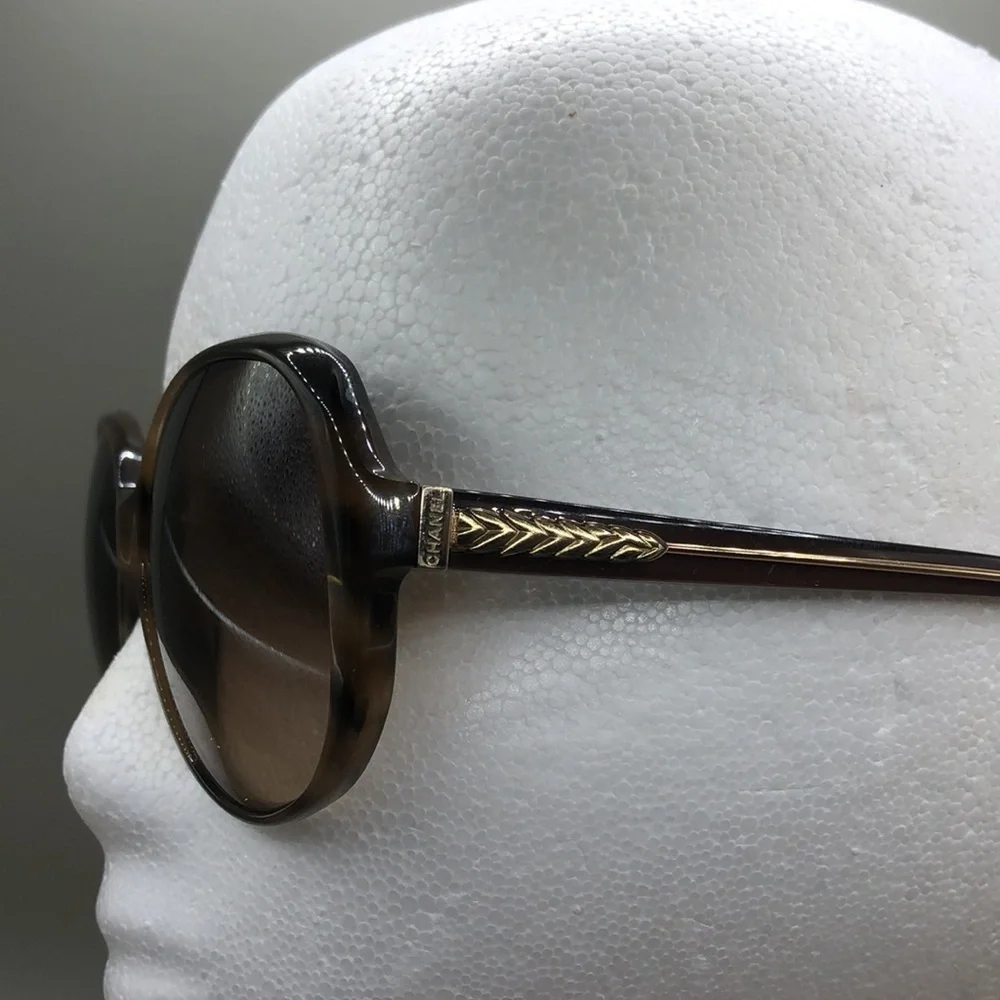 Chanel 5196 1101/38 sunglasses oversized tortoise frame 58-16-130 SCRATCHES